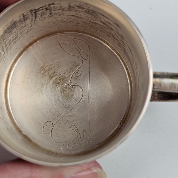 Vintage Towle electroplate silver baby child's mug bunny in bottom - Picture 4 of 6